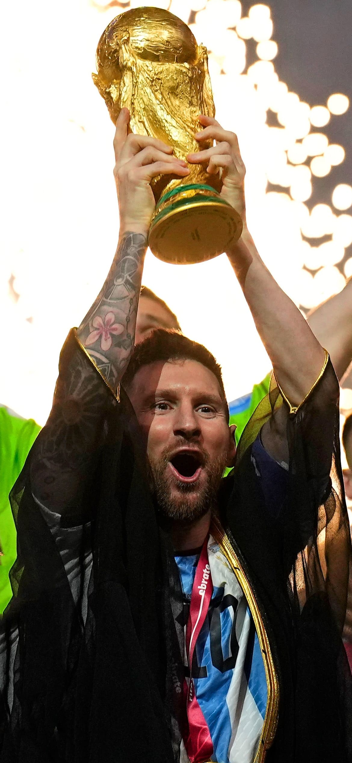Messi Lifting World Cup Wallpapers