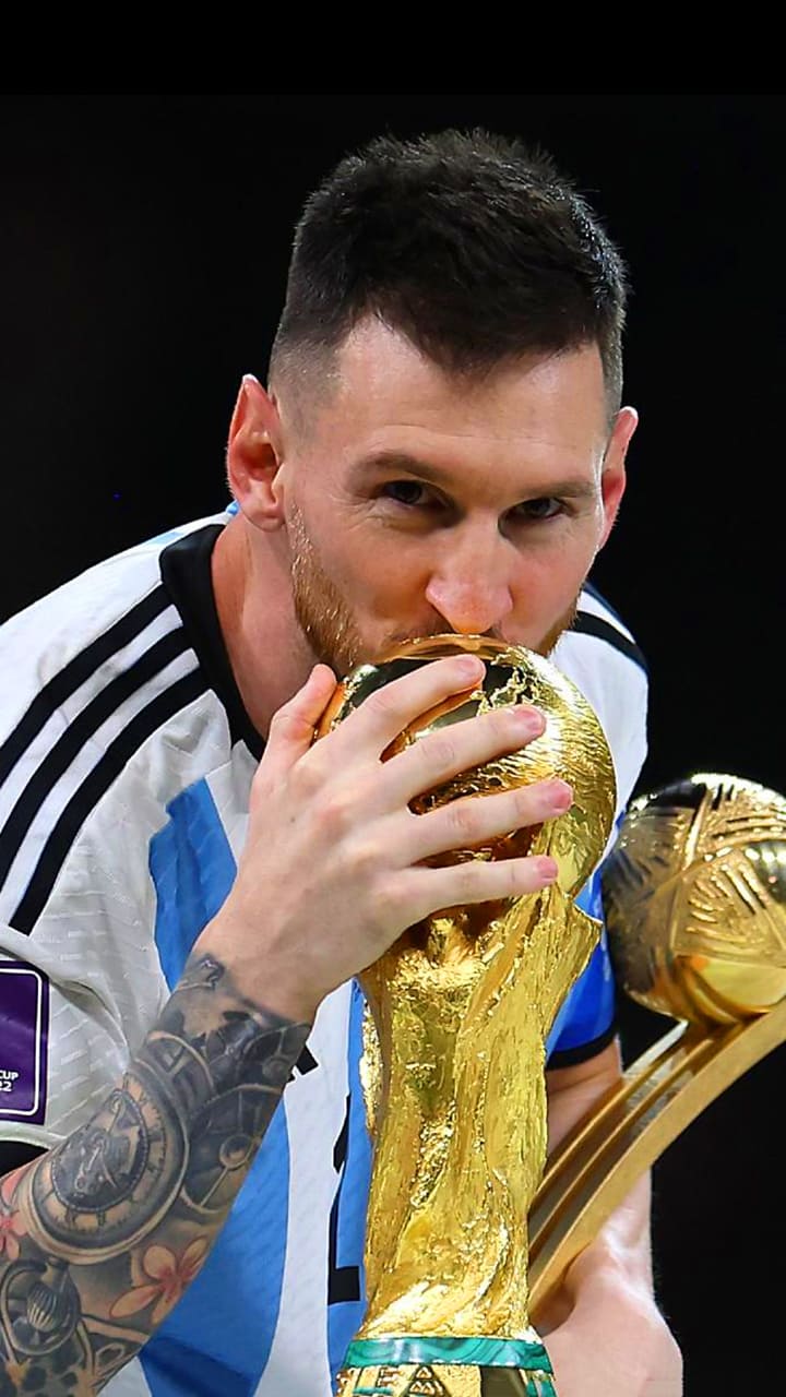 Messi World Cup Trophy Wallpapers