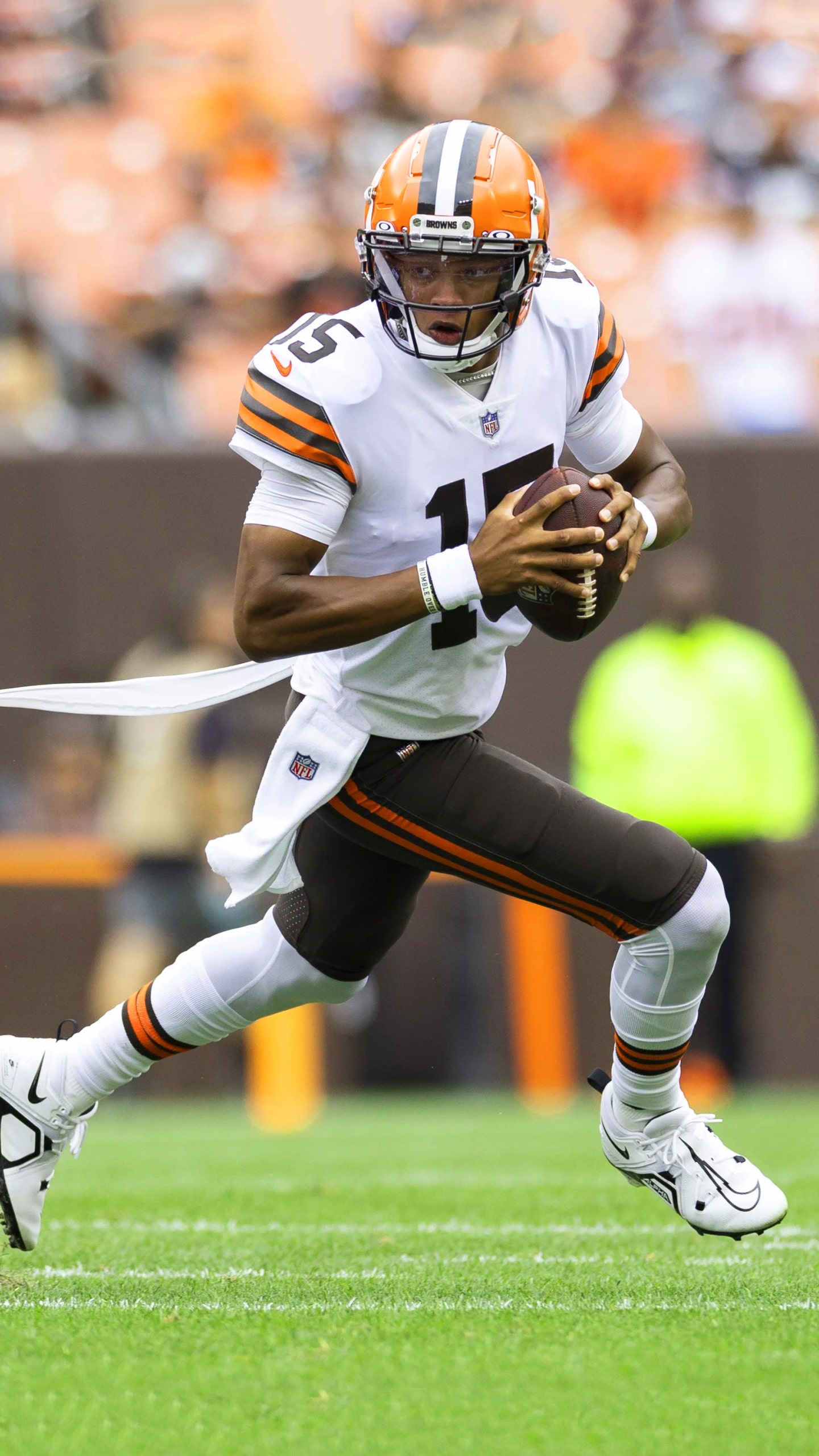 Josh Dobbs Wallpapers