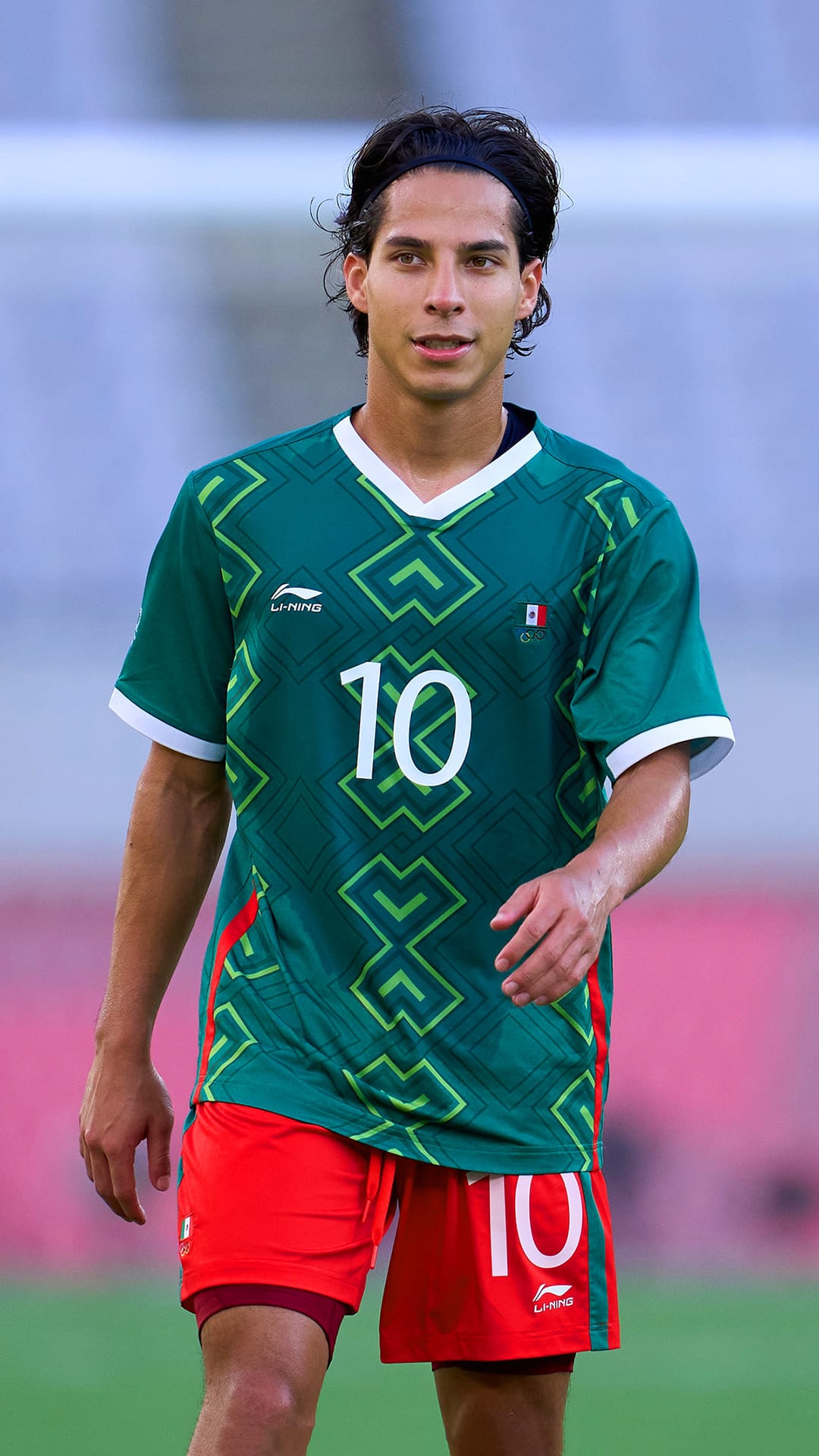 Diego Lainez Wallpapers