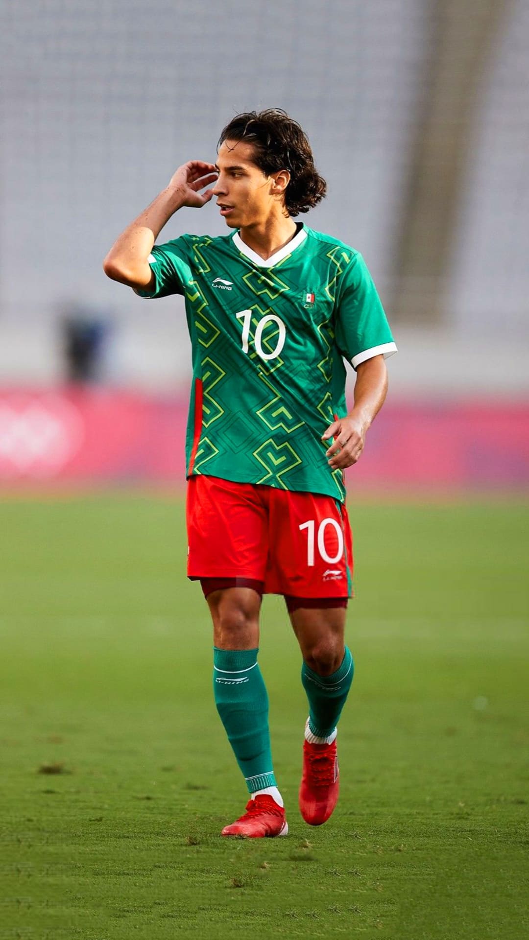 Diego Lainez Wallpapers