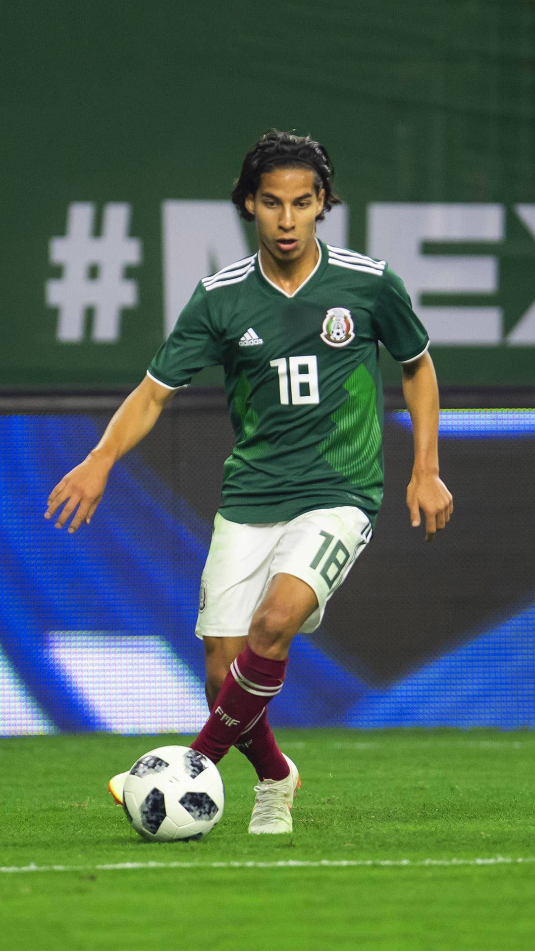 HD Diego Lainez Wallpapers