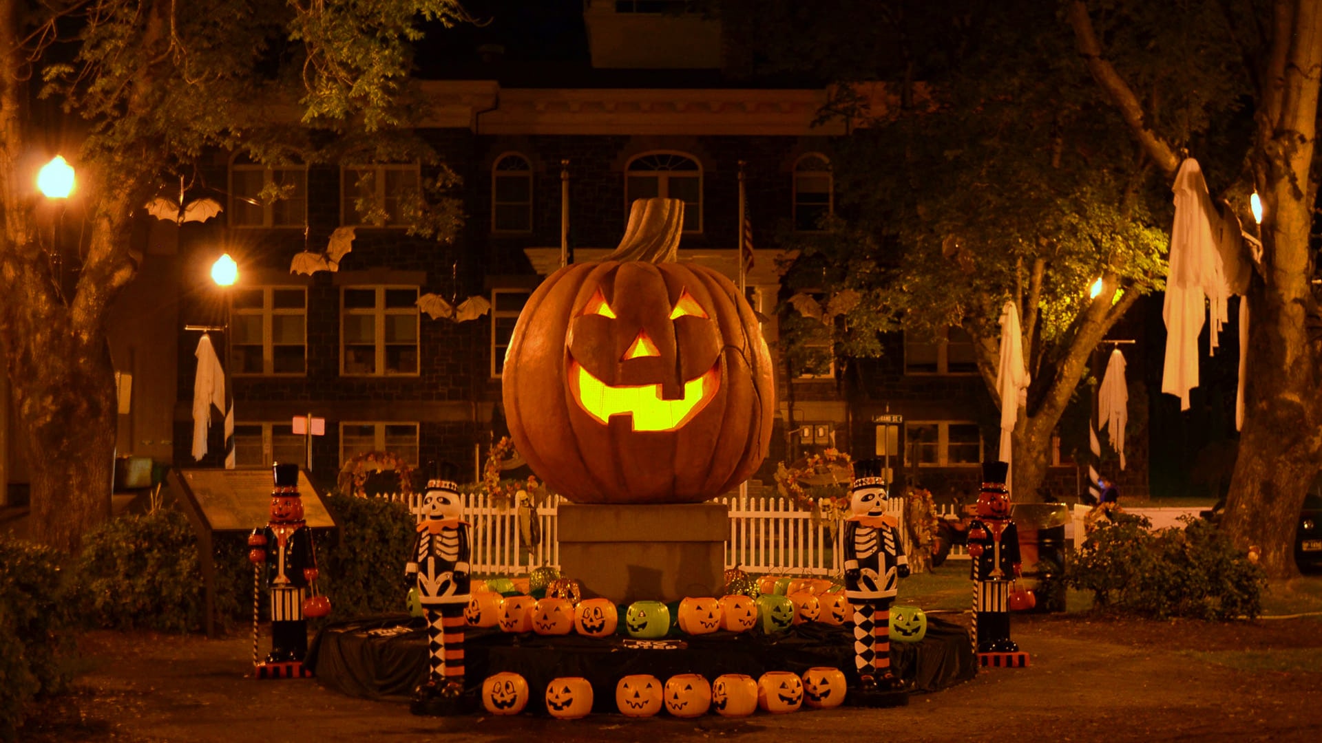 Halloween Town Wallpaper TubeWP