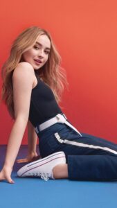 Sabrina Carpenter Wallpapers