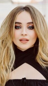 Sabrina Carpenter Wallpapers