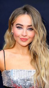 Sabrina Carpenter Wallpapers